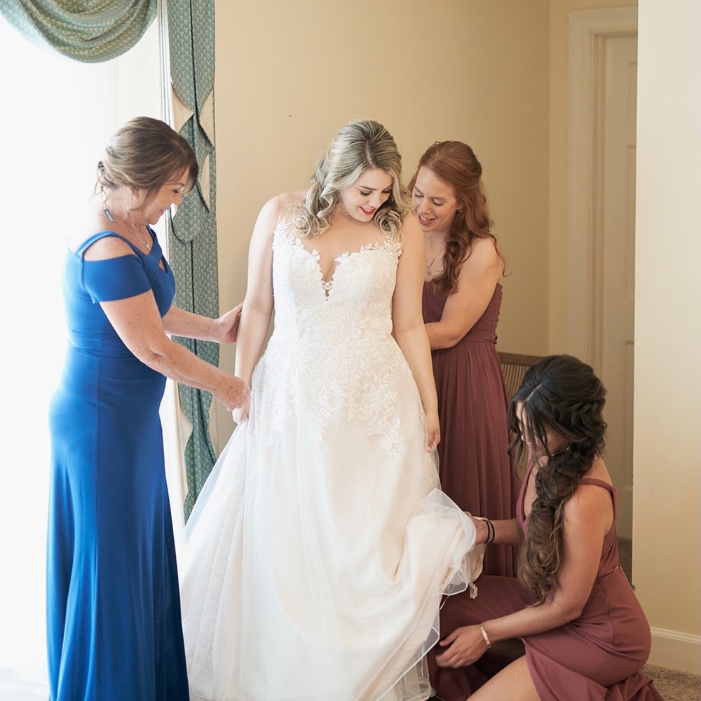 Justin Alexander Sweetheart wedding dress